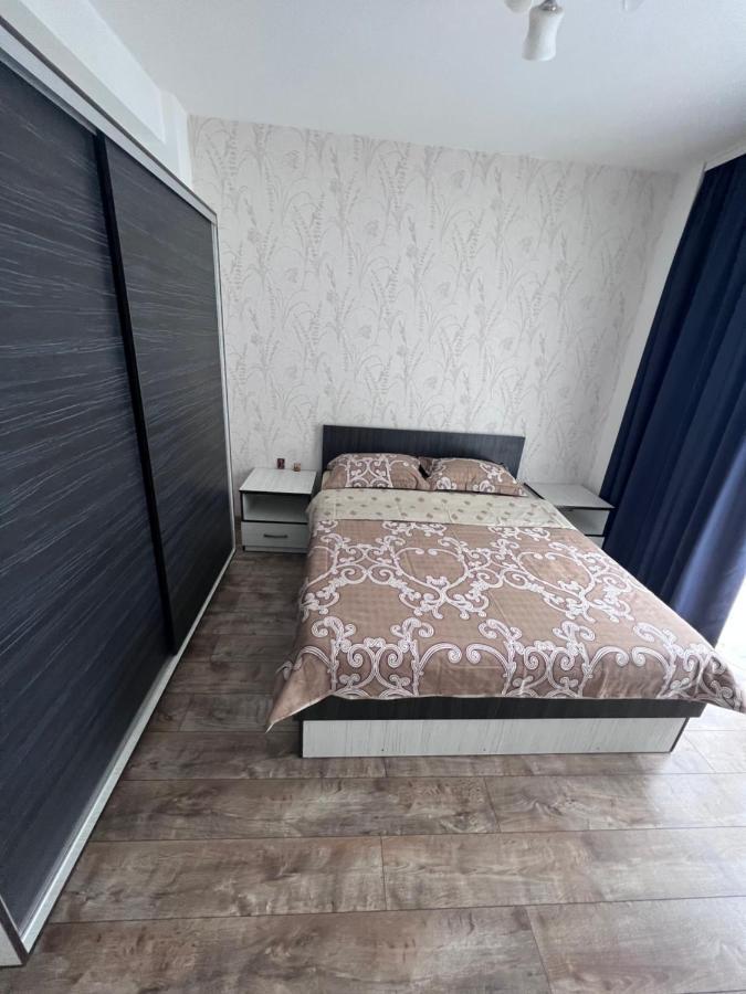 Apartamento Nesta Apartament Fălticeni Exterior foto
